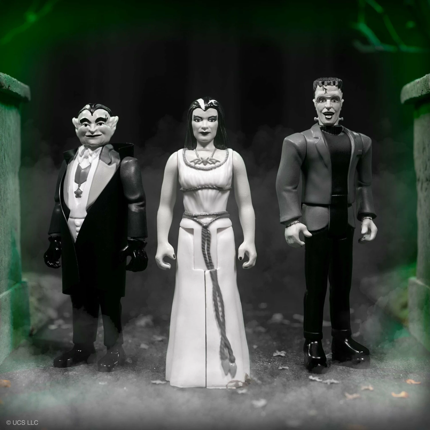 SUPER7 Munsters ReAction Figures Wave 2 Grayscale Set Of 3 4 SUPER7 Munsters ReAction Figures Wave 2 Grayscale Set Of 3 - Image 2