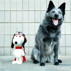 SUPER7 Peanuts SuperSize Vinyl Figure - Snoopy Flying Ace [Doghouse Box] -SUPER7 SHOP SZ Peanuts W01 SNOOPYFLYINGACE HERO 3 2048 comp