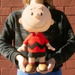 SUPER7 Peanuts Supersize - Charlie Brown (Red Shirt) -SUPER7 SHOP SZ Peanuts W5 CharlieBrown RedShirt HERO1 2048