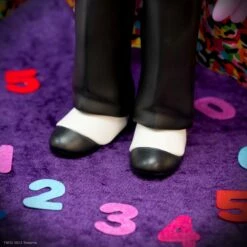 SUPER7 Sesame Street SuperSize Vinyl - Count Von Count -SUPER7 SHOP SZ SesameStreet CountVonCount Teaser 2048 comp