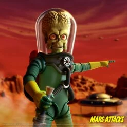 SUPER7 Mars Attacks ULTIMATES! - Invasion Begins & Smashing The Enemy -SUPER7 SHOP UL Mars Attacks InvasionHero comp